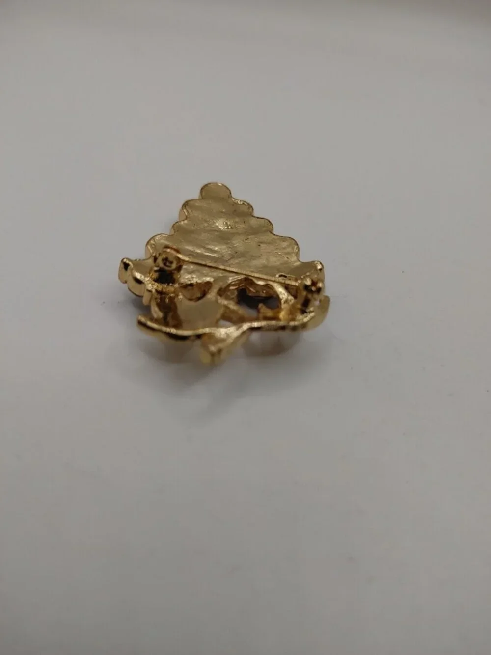 VTG Pin/Brooch goldtone Purple Rhinestones grape Cluster